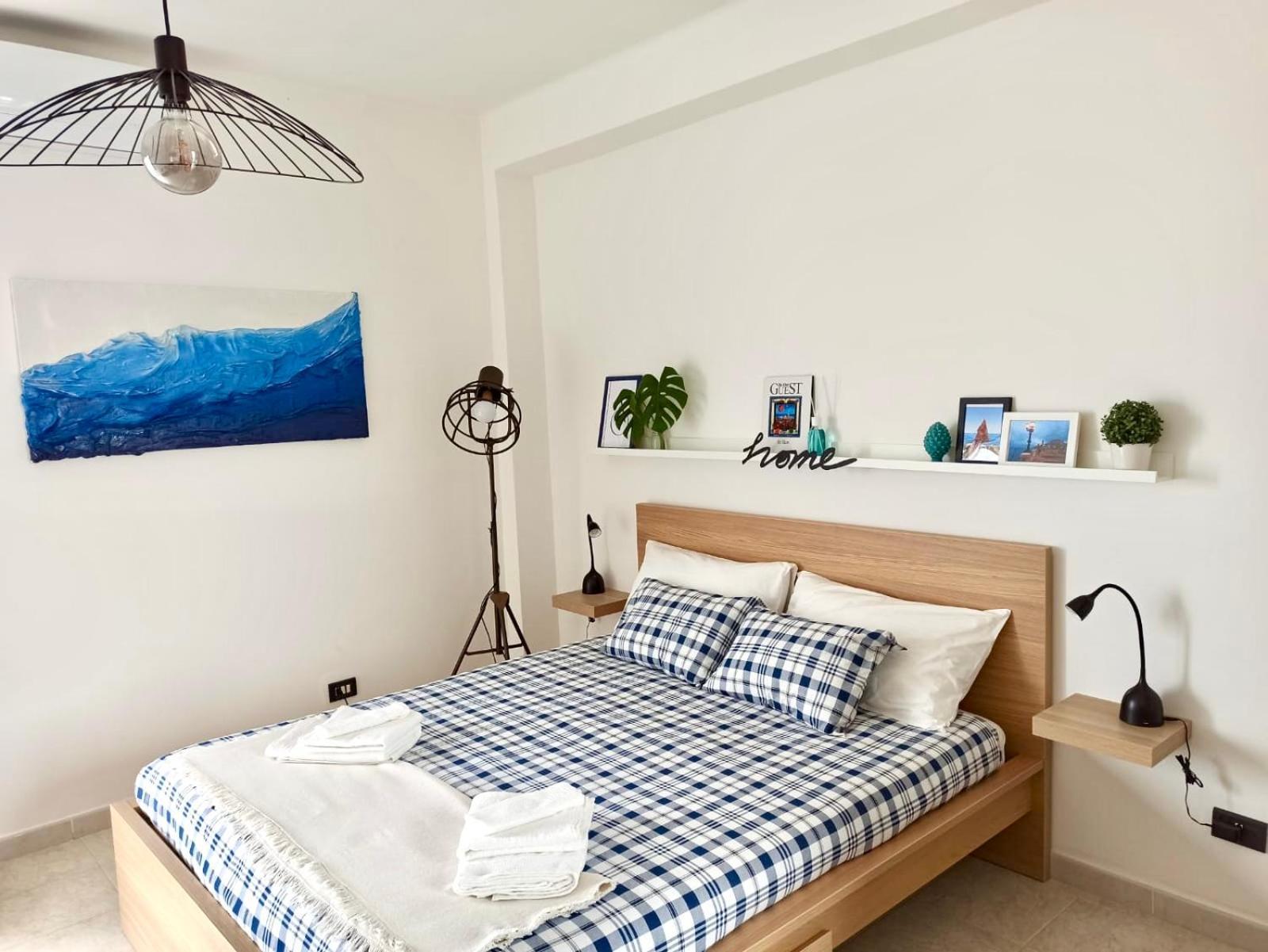 Attic8 Apartment บารี ภายนอก รูปภาพ