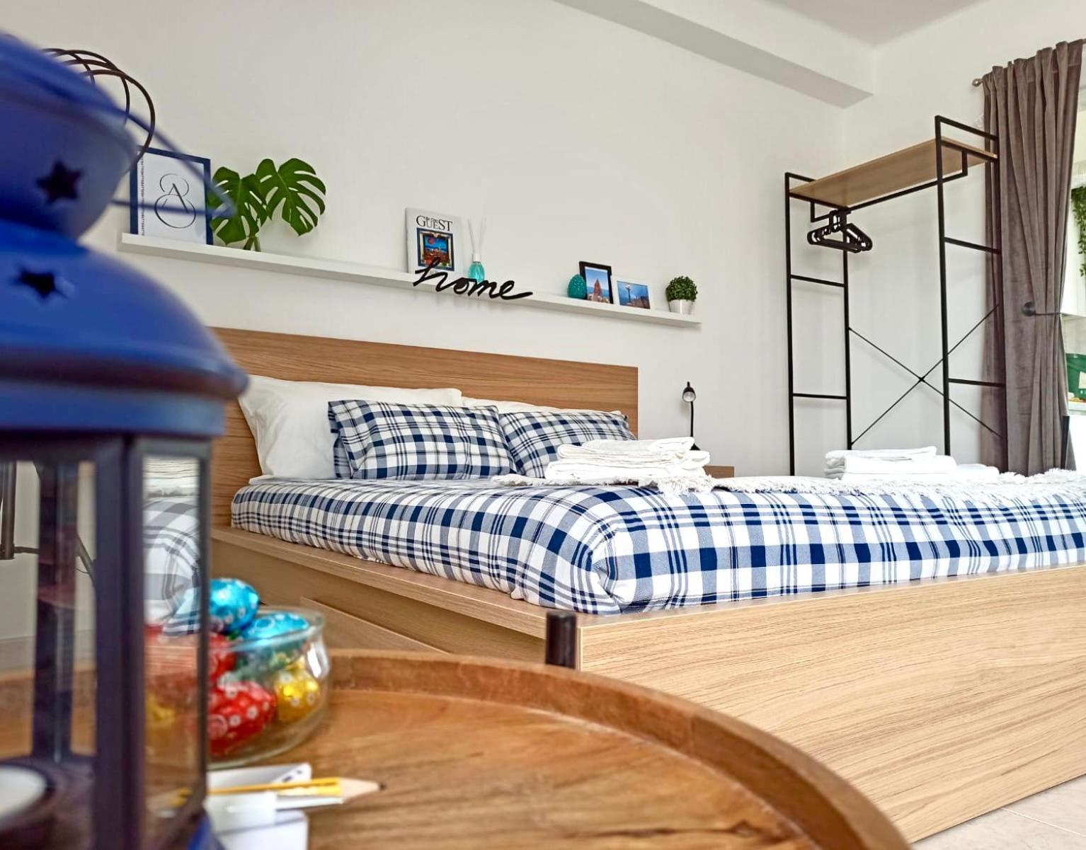 Attic8 Apartment บารี ภายนอก รูปภาพ